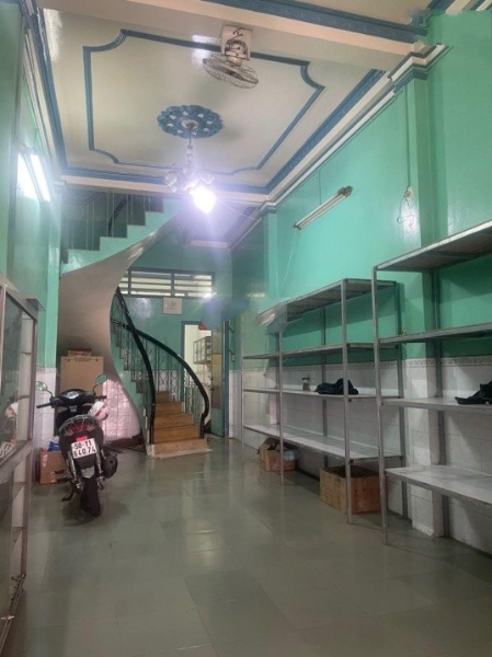 Chính chủ về quê cần bán nhà 3 tầng mặt tiền Phố Trần Nguyên Hãn, Phường 13, Quận 8, Hồ Chí Minh